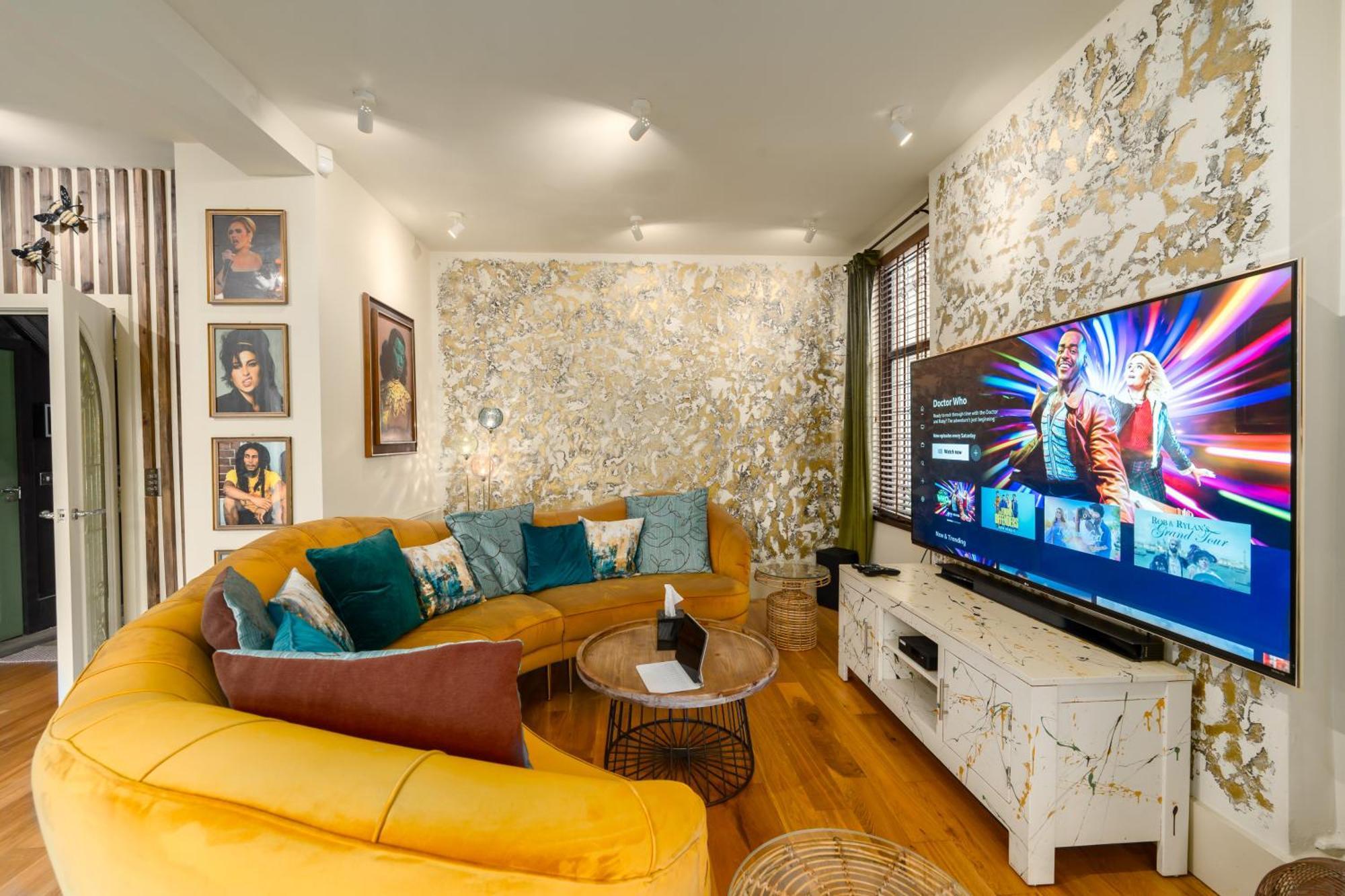 City Retreat, Spacious 4 Bed House, Games Room, Parking, Hot Tub & Bbq Cardiff Exterior foto